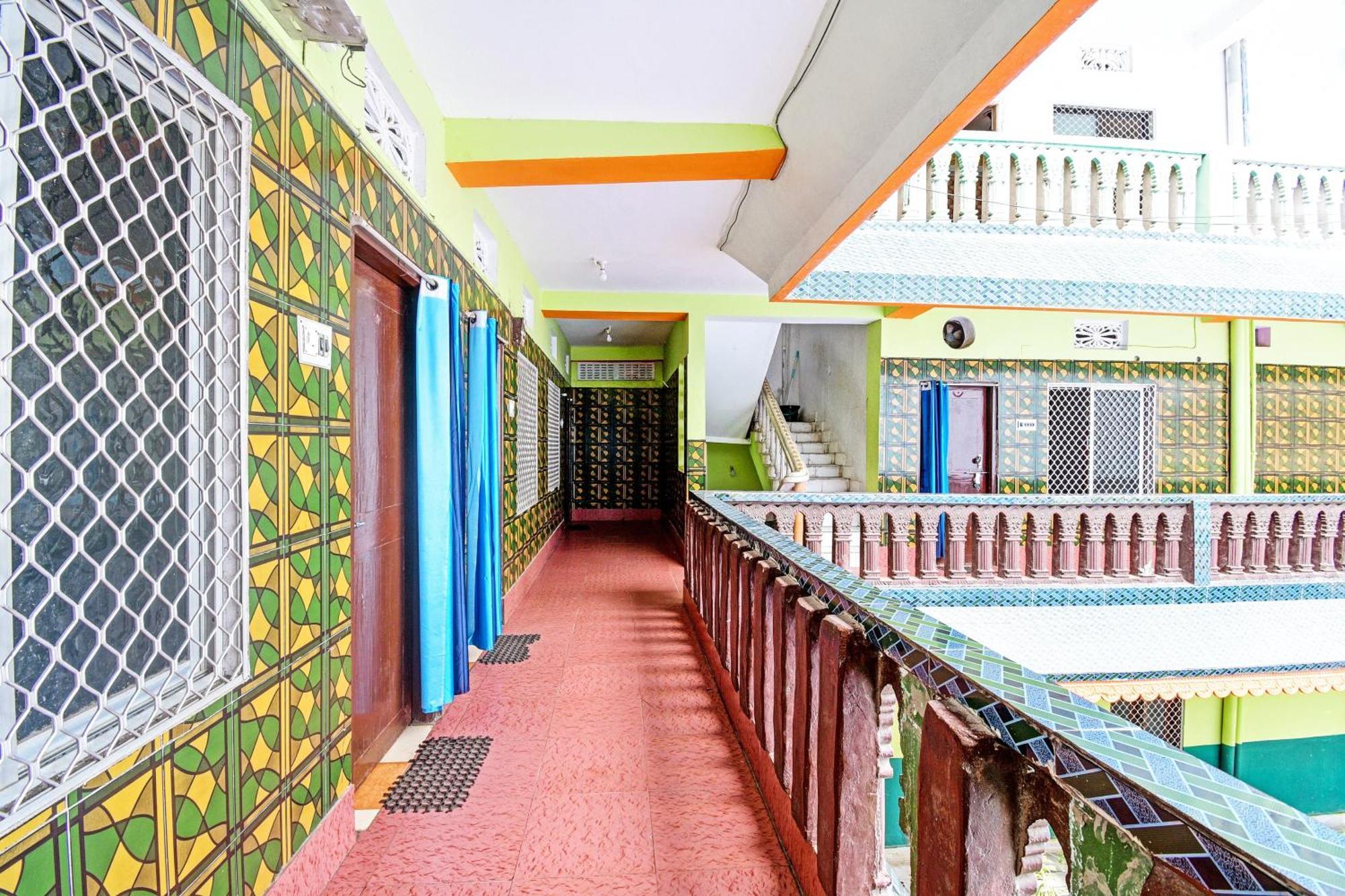 Hotel O Sri Ram Guest House Puri Buitenkant foto